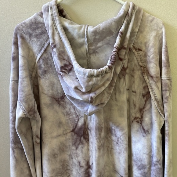 Skylar & Jade Long Sleeve Velvety Pullover Hooded Tie-Die Sweatshirt Sz M - Picture 7 of 13